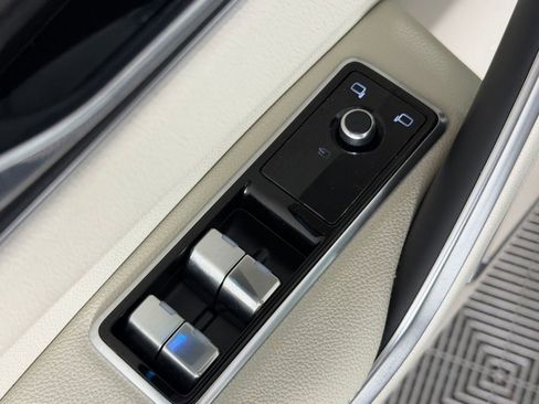 New 2023 Jaguar F-PACE S image 22