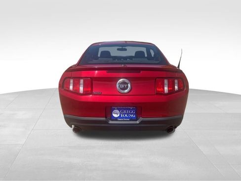 Used 2010 Ford Mustang GT RWD image 8