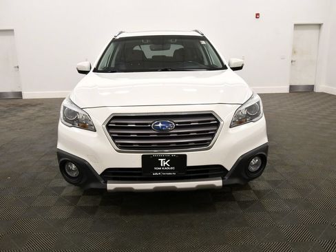 Used 2017 Subaru Outback 2.5i Touring AWD/4WD image 11