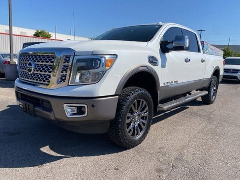 Used 2016 Nissan Titan Platinum Reserve image 3