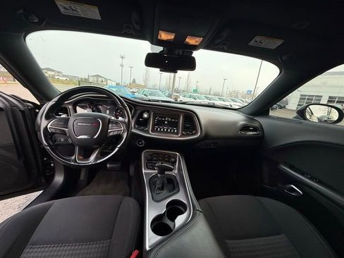 Used 2019 Dodge Challenger R/T w/ Driver Convenience Group image 11