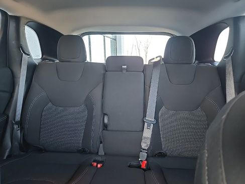 Used 2021 Jeep Cherokee Latitude image 33