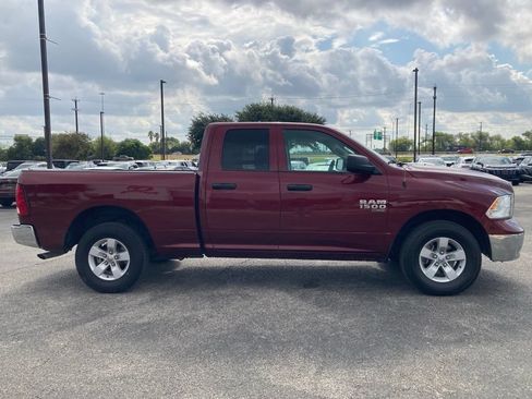 Used 2024 RAM 1500 Classic SLT AWD/4WD image 4