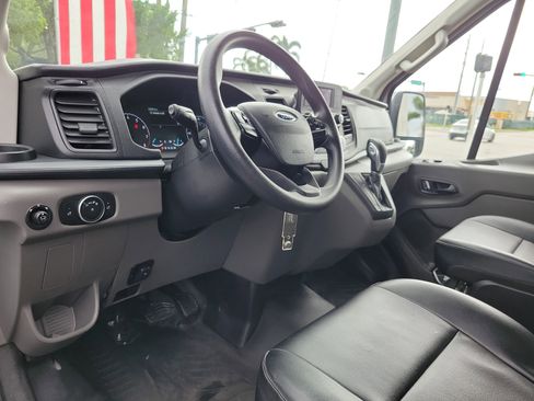 Used 2023 Ford Transit 350 DRW RWD image 9