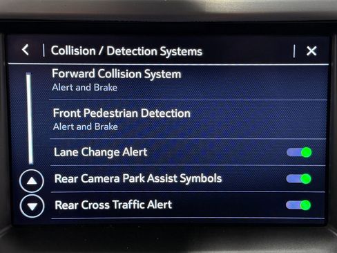 Used 2021 GMC Acadia SLE w/ LPO, Cargo Package image 19