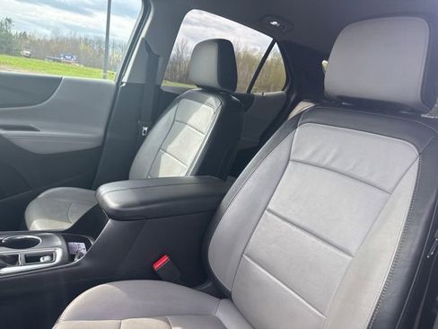 Used 2018 Chevrolet Equinox Premier FWD image 8