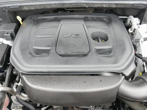 Used 2022 Jeep Grand Cherokee Laredo X image 9