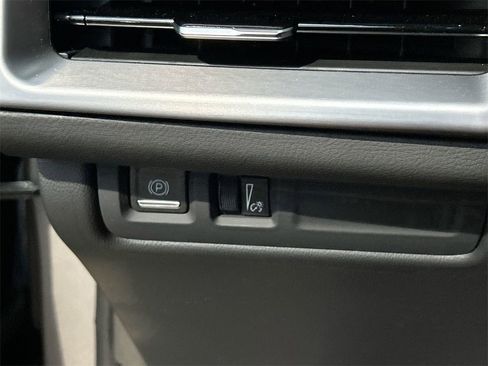 Used 2024 Cadillac XT4 Premium Luxury w/ Active Safety Package image 28