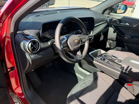 New 2026 Chevrolet Equinox LT w/ Safety and Technology Package FWD image 8