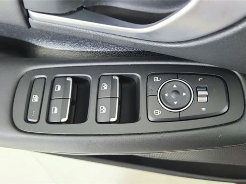 Used 2025 Hyundai Sonata SEL FWD image 10