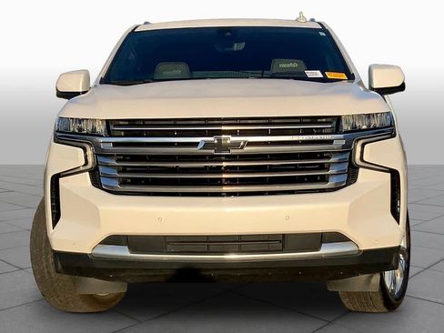 Used 2021 Chevrolet Suburban High Country w/ Premium Package image 4