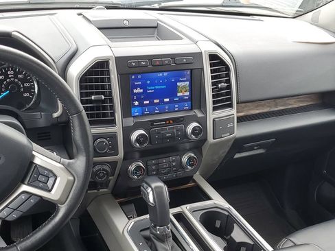 Used 2020 Ford F150 Lariat w/ Equipment Group 502A Luxury AWD/4WD image 34