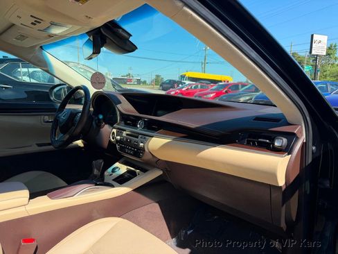 Used 2016 Lexus ES 350 FWD image 17