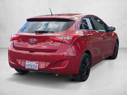 Used 2017 Hyundai Elantra GT FWD image 5