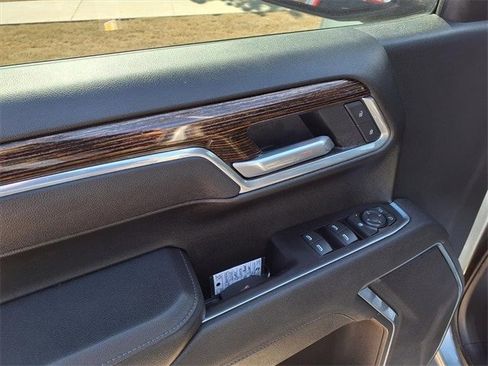 Used 2025 GMC Sierra 1500 Elevation w/ X31 Off-Road Package image 10