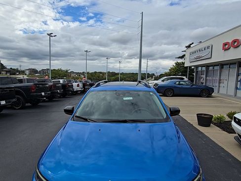 Certified 2022 Jeep Cherokee Limited image 4