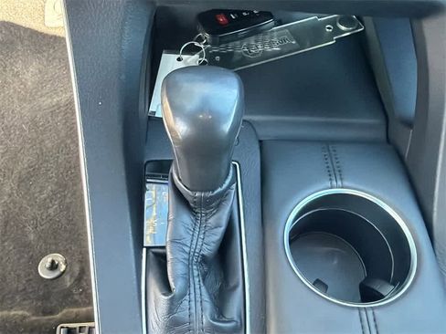 Used 2021 Toyota Avalon XSE image 28