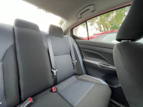 Used 2025 Nissan Versa SV image 37