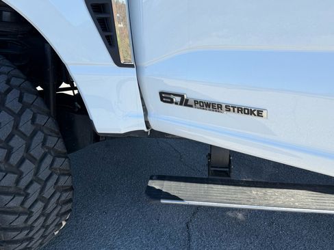 Used 2024 Ford F250 Lariat w/ Lariat Ultimate Package AWD/4WD image 8