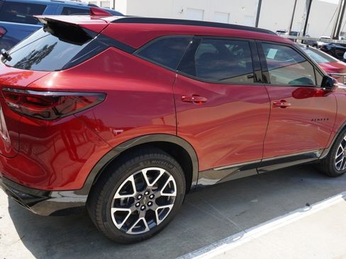 Used 2023 Chevrolet Blazer RS w/ Driver Confidence II Package FWD image 4