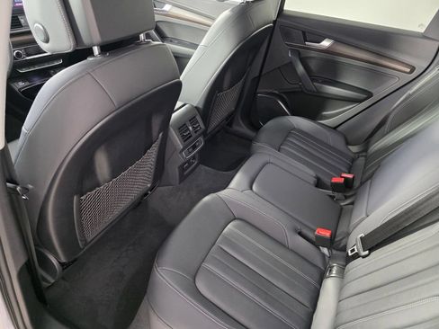 Used 2022 Audi Q5 2.0T Premium w/ Convenience Package AWD/4WD image 15