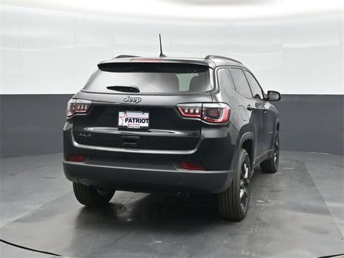 New 2026 Jeep Compass Latitude w/ Mopar Graphics Package image 8