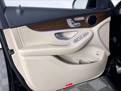 Certified 2022 Mercedes-Benz GLC 300 4MATIC image 15