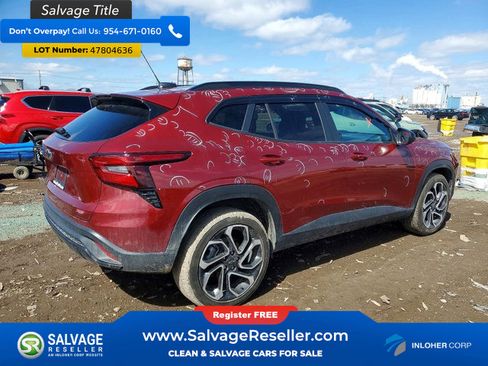 Used 2024 Chevrolet Trax RS FWD image 4