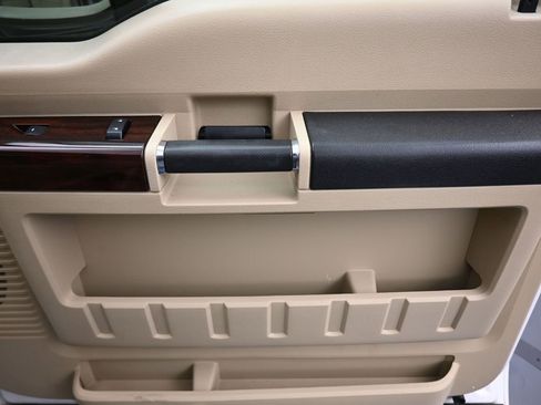 Used 2010 Ford F250 Lariat image 40