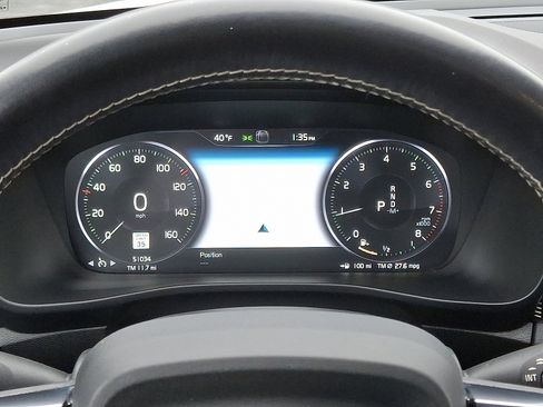 Used 2021 Volvo XC40 T5 R-Design w/ Climate Package image 21