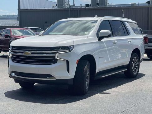 Used 2024 Chevrolet Tahoe LT w/ LT Signature Package RWD image 8