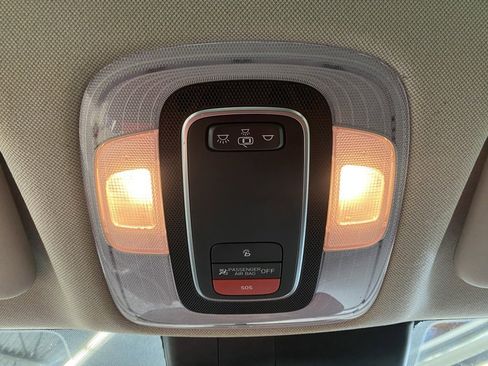 Used 2023 Hyundai Elantra SEL image 34