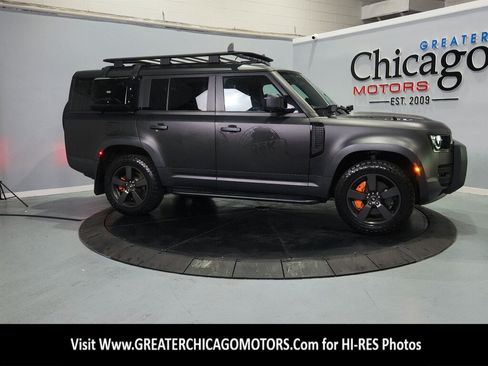 Used 2023 Land Rover Defender 130 SE AWD/4WD image 2
