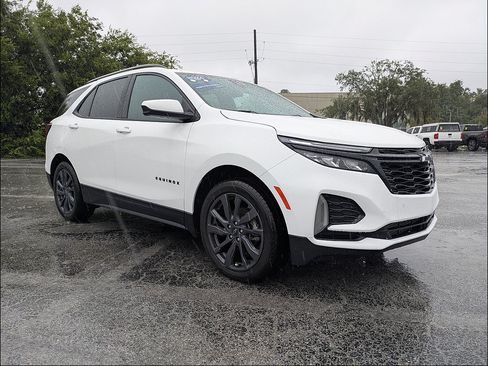 Used 2024 Chevrolet Equinox RS FWD image 2