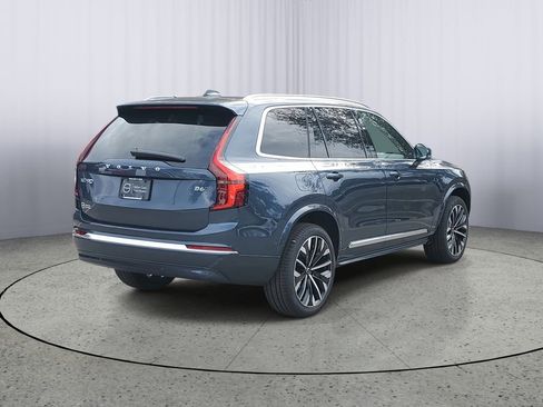 New 2026 Volvo XC90 B6 Ultra image 2