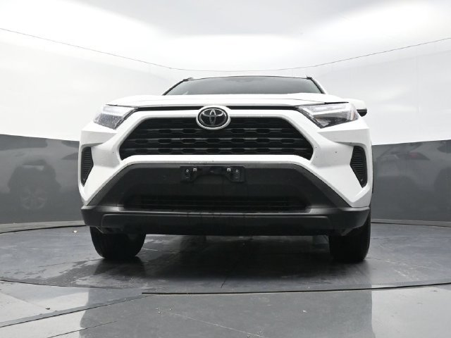 Used 2025 Toyota RAV4 XLE w/ Convenience Package AWD/4WD image 32
