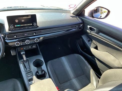 Used 2023 Honda Civic Sport image 5