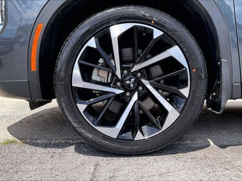 Used 2024 Mitsubishi Outlander SE AWD/4WD image 9