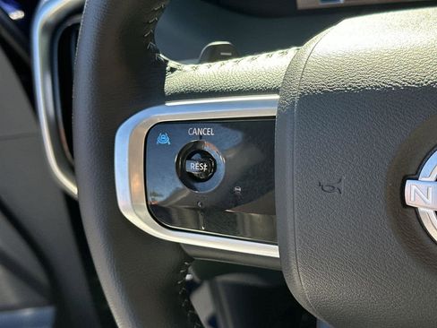 Used 2025 Nissan Armada SL image 23