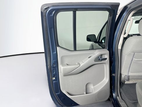 Used 2019 Nissan Frontier SV RWD image 24