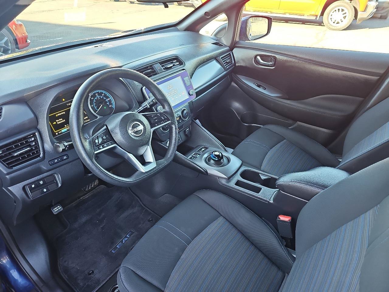 Used 2025 Nissan Leaf S FWD image 14