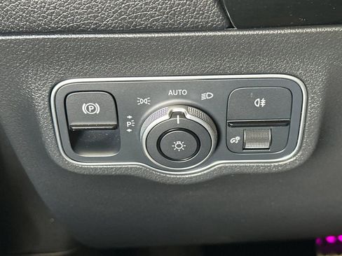 Certified 2023 Mercedes-Benz GLA 35 AMG 4MATIC image 39
