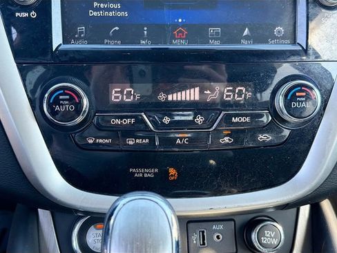 Used 2018 Nissan Murano SV w/ Premium Package AWD/4WD image 17
