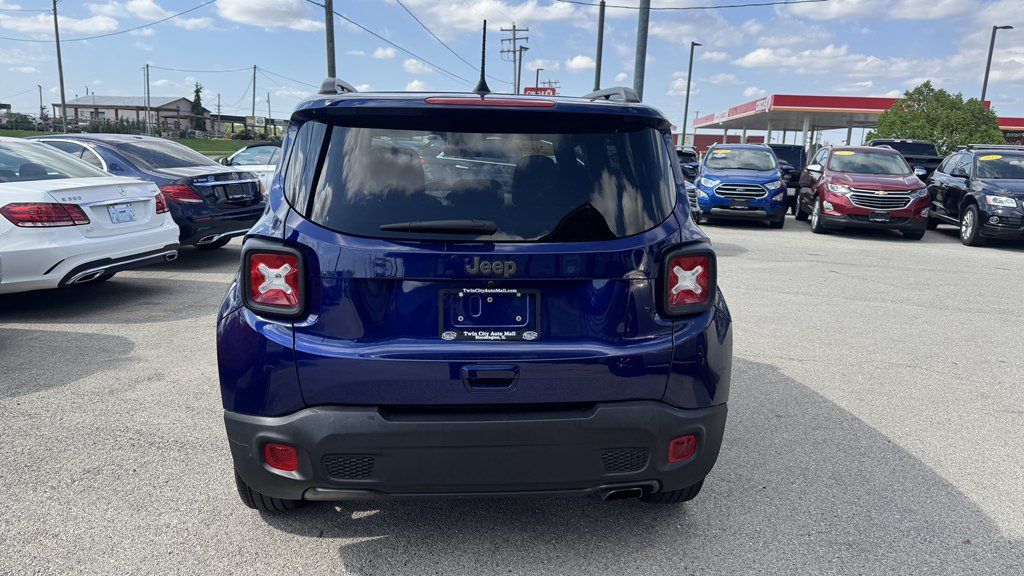 Used 2021 Jeep Renegade Latitude FWD image 7