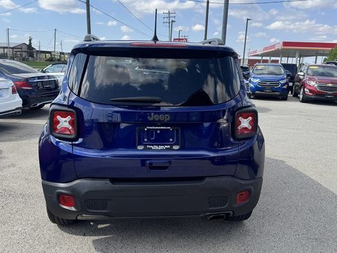 Used 2021 Jeep Renegade Latitude FWD image 7