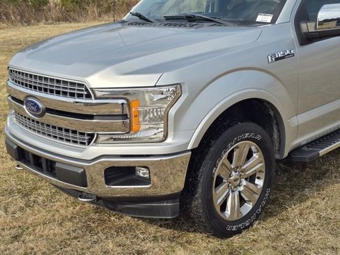 Used 2019 Ford F150 Lariat image 3