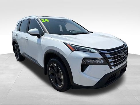 Used 2024 Nissan Rogue SV w/ SV Premium Package AWD/4WD image 1