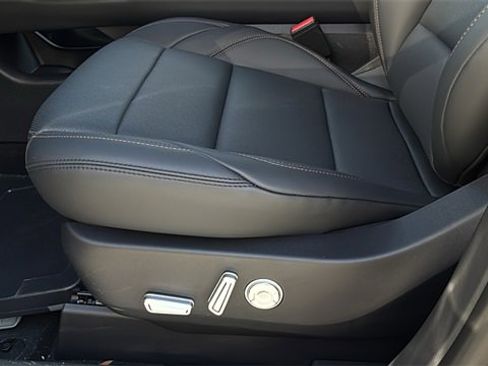 New 2026 Lincoln Nautilus Premier image 16