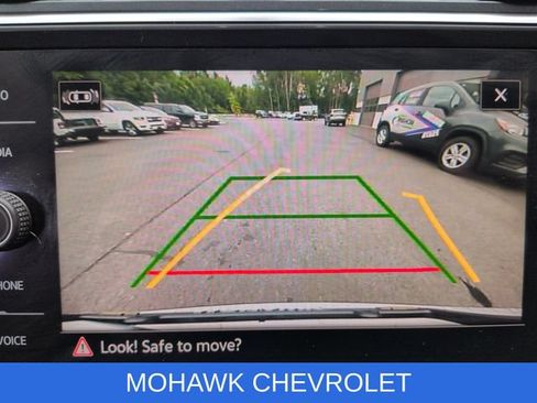 Used 2021 Volkswagen Tiguan SE FWD image 15
