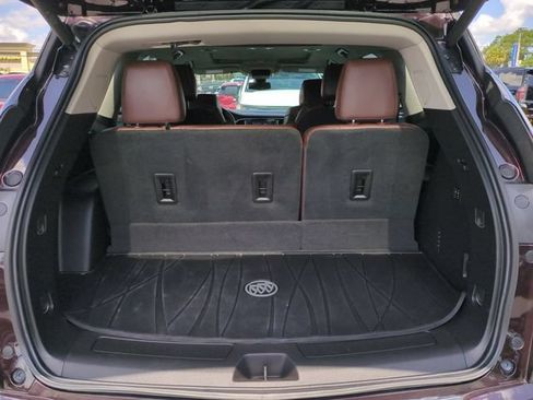 Used 2020 Buick Enclave Avenir w/ Avenir Technology Package FWD image 14